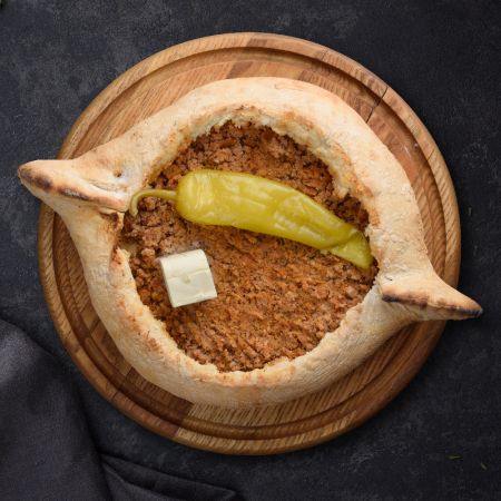 Хачапури по-аджарского с мясом