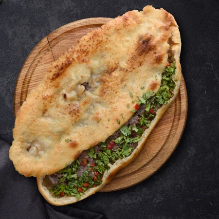 Хачапури с бараниной и перцем чили Хачапури с бараниной и перцем чили