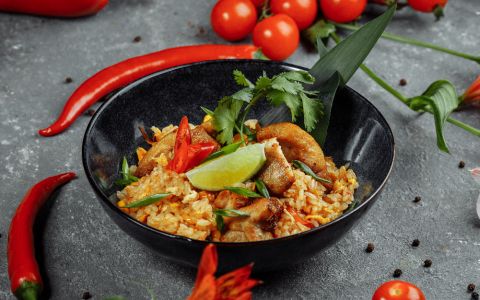Тайський рис з куркою
