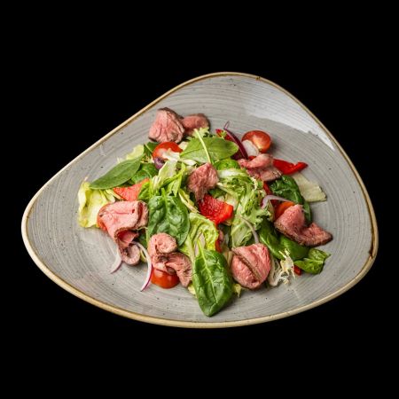 Салат с ростбифом (215г)